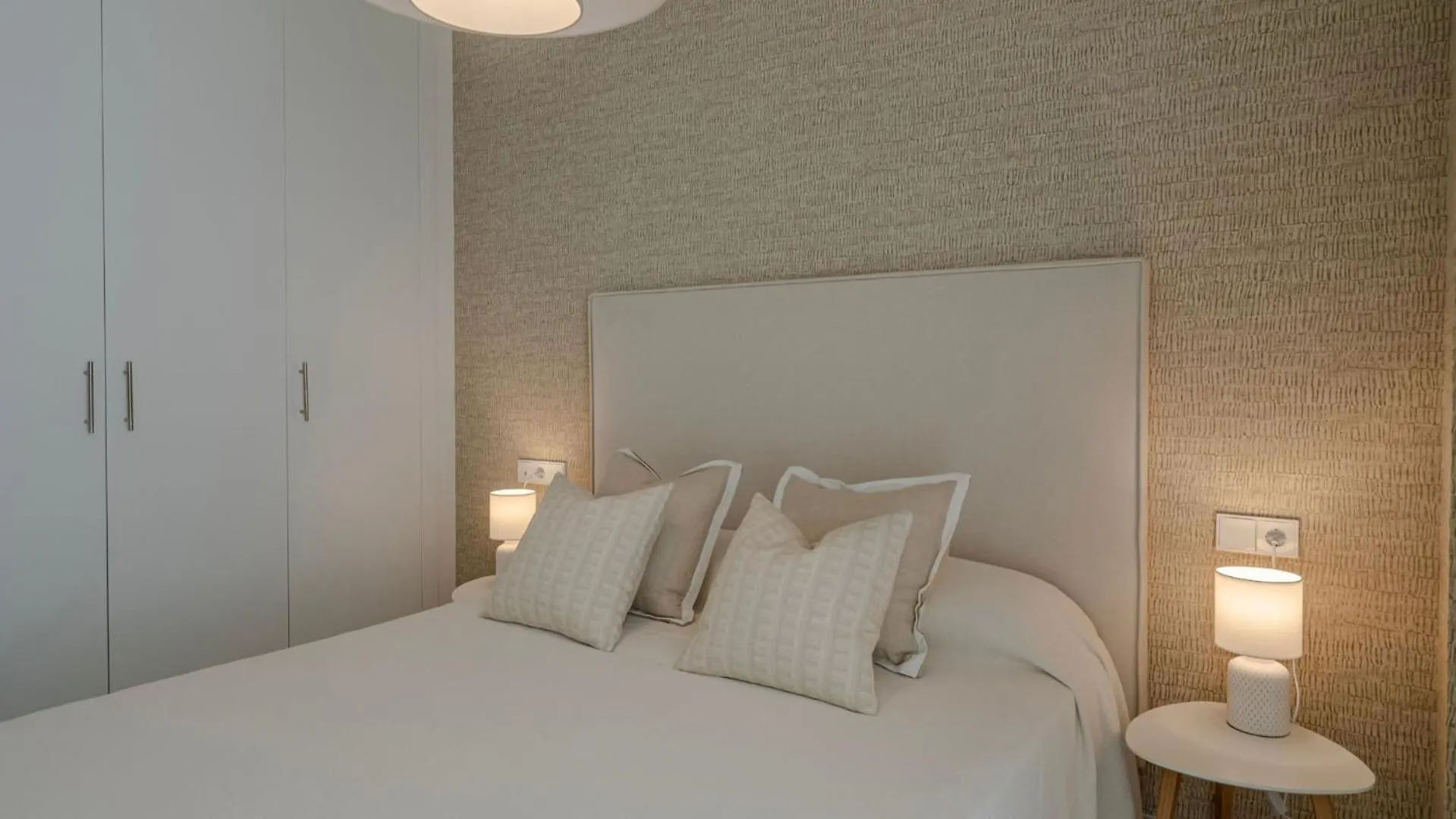 Chic Coastal Living On Estepona'S Golden Mile Estepona