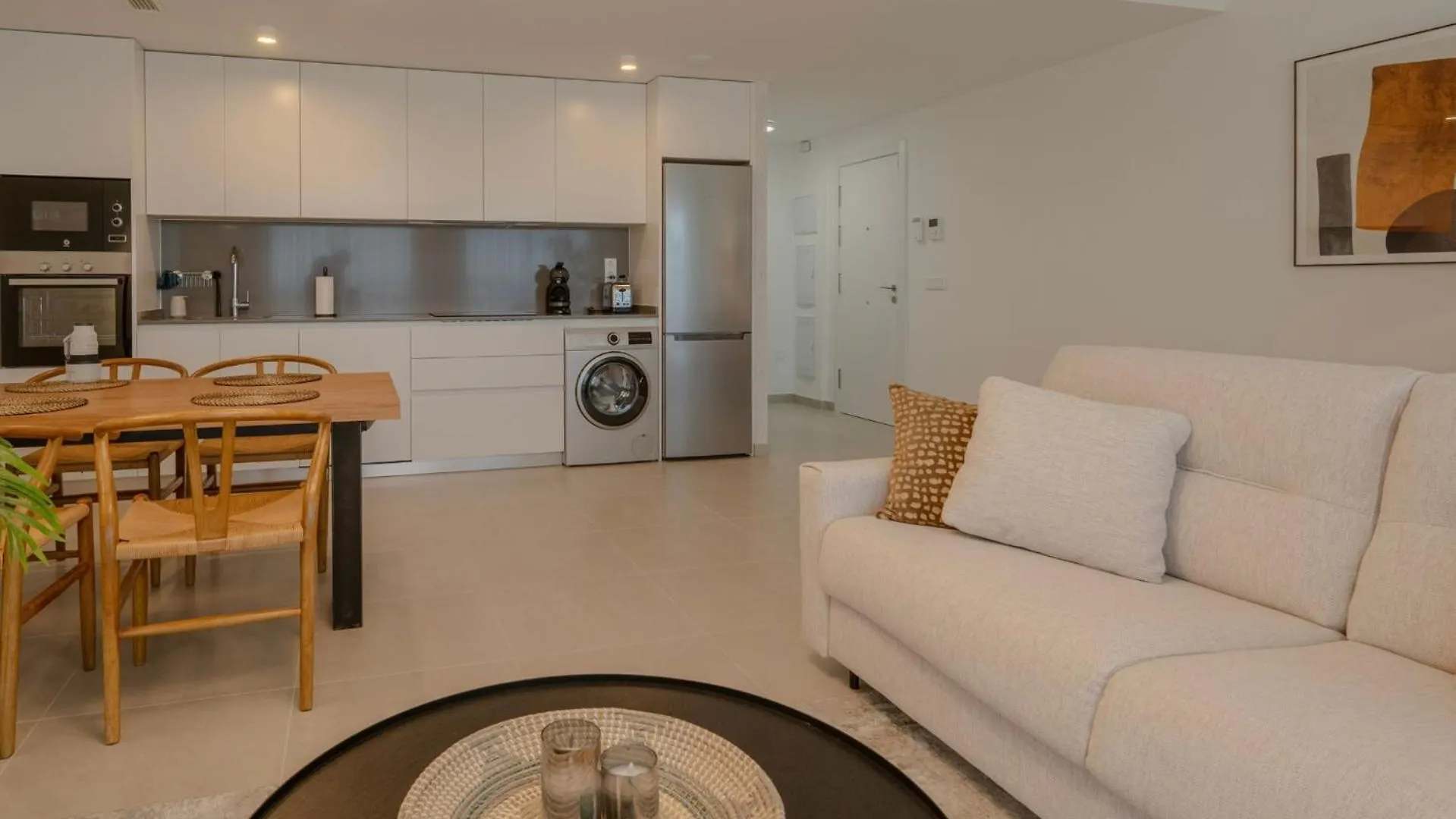 Appartement Chic Coastal Living On Estepona'S Golden Mile