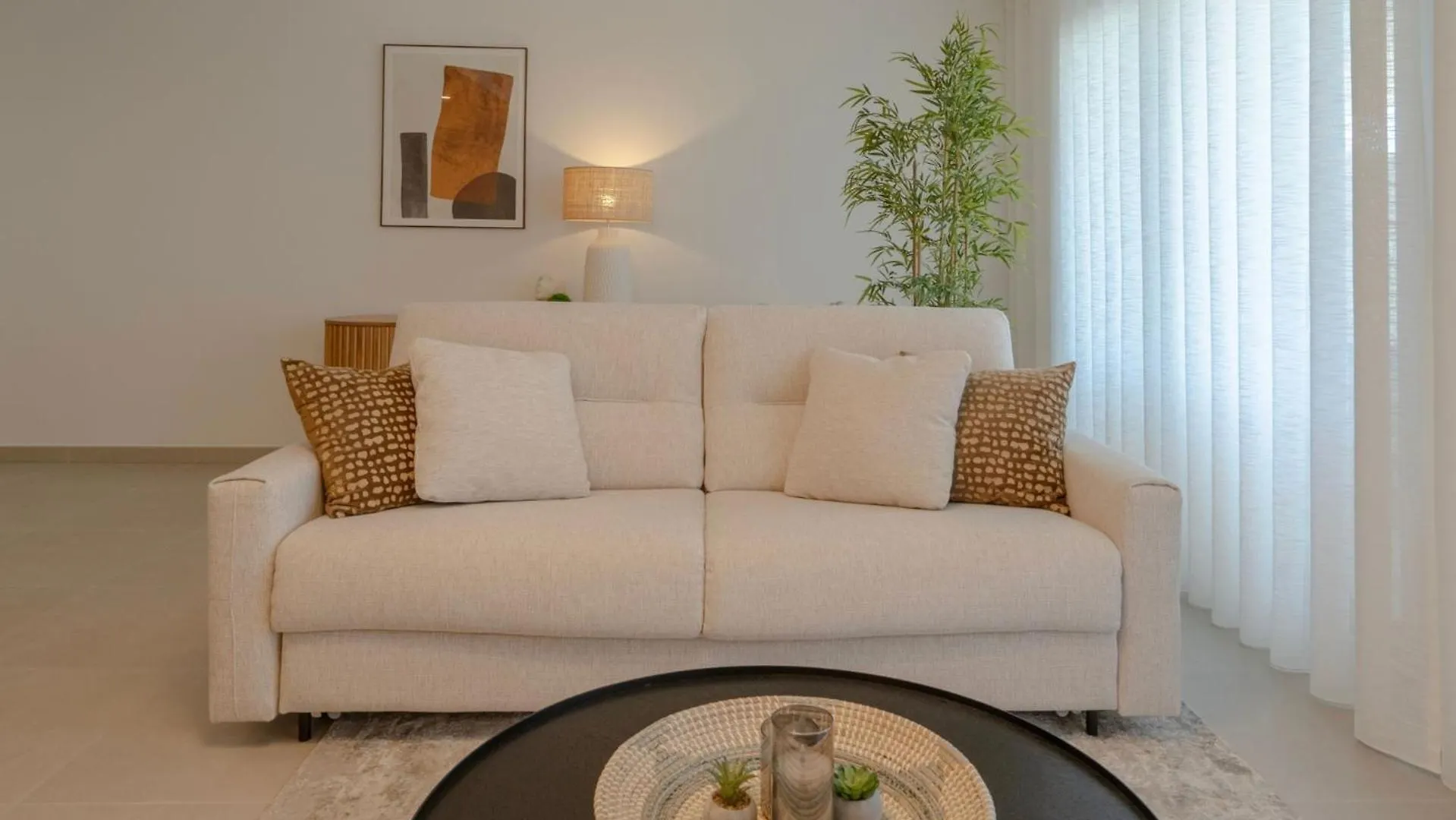 Appartement Chic Coastal Living On Estepona'S Golden Mile
